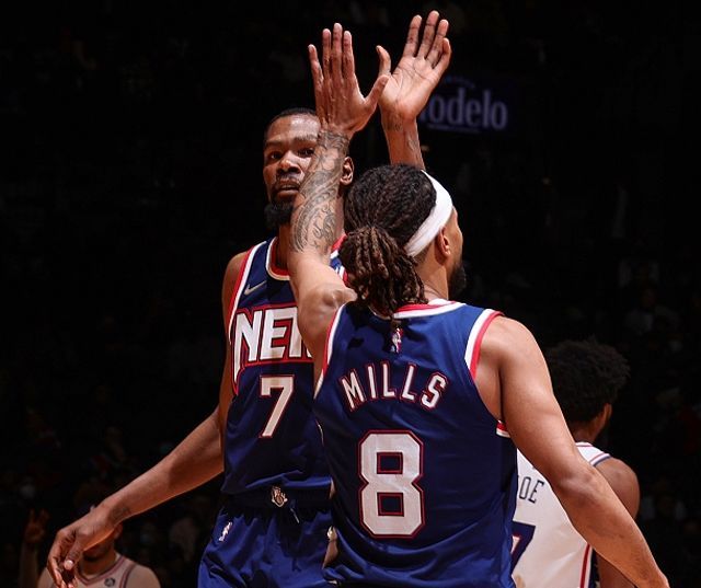 塔帅：我会联系温格但没那么频繁；每次听助威歌都起鸡皮疙瘩（塔帅：会联系温格但不常；每次听到助威歌都起鸡皮疙瘩）