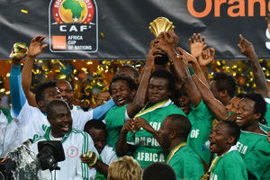 WNBA赛季赛程公布，各队积极备战（WNBA新赛季赛程出炉，各队加紧备战）