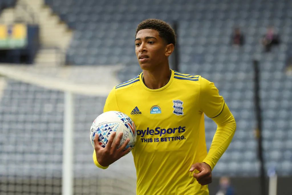 热议成都平广岛：联赛亚冠都蛮硬；租德尔加多需下载反诈app