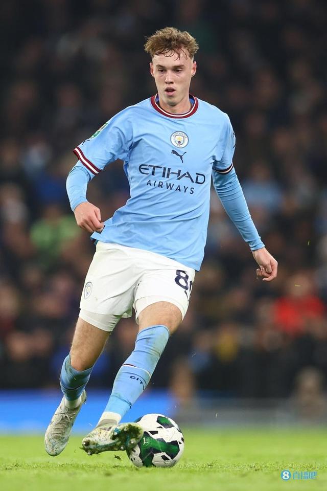 英超战报：曼城2-1战胜切尔西,（英超快讯：曼城2比1力克切尔西）