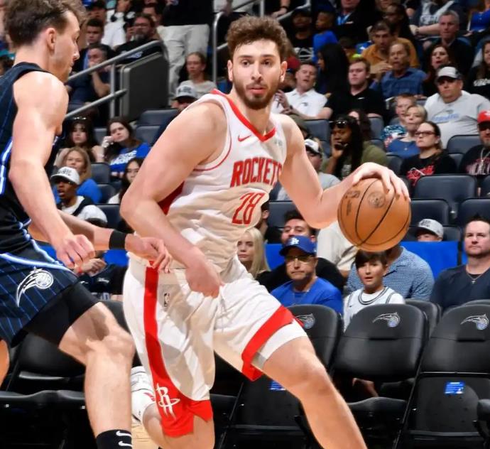 南美杯赛强队纷纷爆发（南美杯劲旅齐发威）