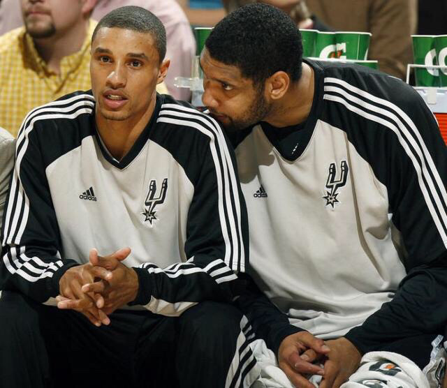 波兰11月世预赛大名单：莱万领衔，泽林斯基、皮扬特克在列（波兰公布11月世预赛名单：莱万领衔，泽林斯基、皮扬特克入选）