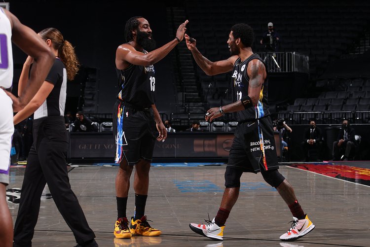 都体：弗拉霍维奇遭遇左腿拉伤，预计将缺阵至今年年底（都灵体育报：弗拉霍维奇左腿拉伤，预计休战至今年底）