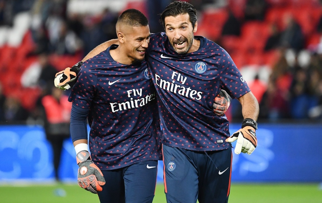 卡梅隆出席海南电影节大师班，以纳威族仪式开场（卡梅隆亮相海南电影节大师班，纳威族仪式拉开序幕）