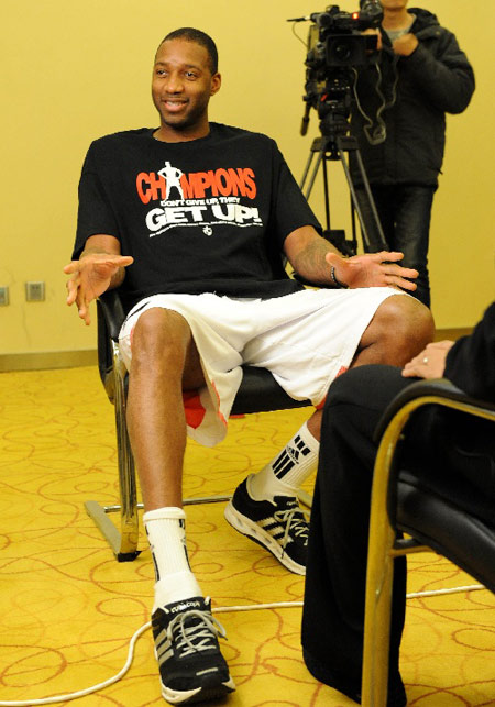 杨鸣：辽宁队正经历新老交替阵痛期，相信联赛开始前会有变化（杨鸣：辽宁队处于新老更替阵痛期，预计联赛开打前会有调整）