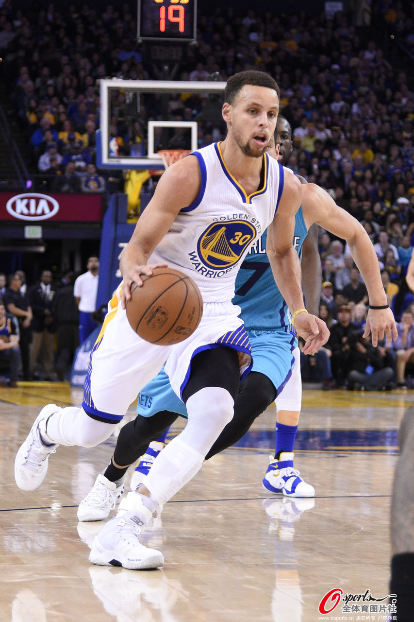 近10年欧冠场均进球榜：哈兰德1.02球第1，C罗第2，梅西第4（过去10年欧冠场均进球榜：哈兰德以1.02球领跑，C罗第二，梅西第四）