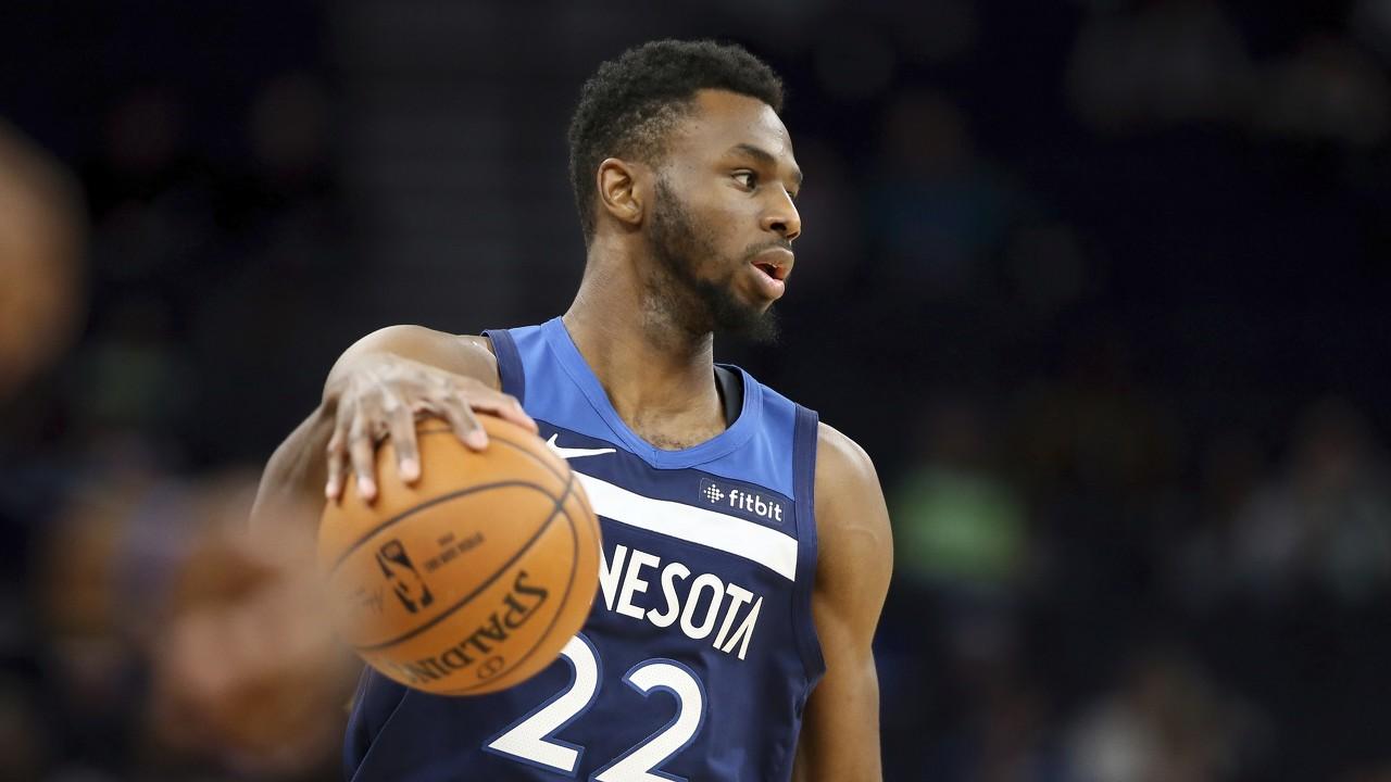 篮网爆冷胜绿军，三分雨浇灭凯尔特人反扑火焰（篮网冷擒绿军，三分狂潮浇熄凯尔特人反扑）